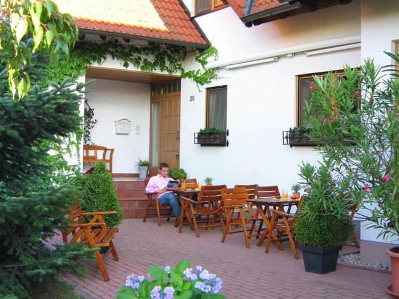 Hotel Waldhaus Hugelsheim Exterior photo